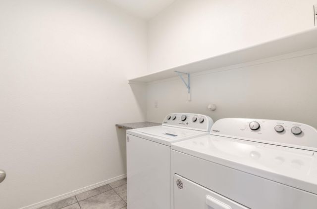 3888 Kodiak Road NE, Rio Rancho, NM 87144