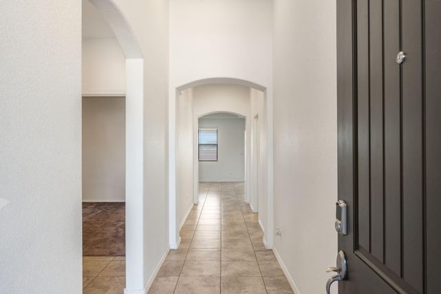 3888 Kodiak Road NE, Rio Rancho, NM 87144