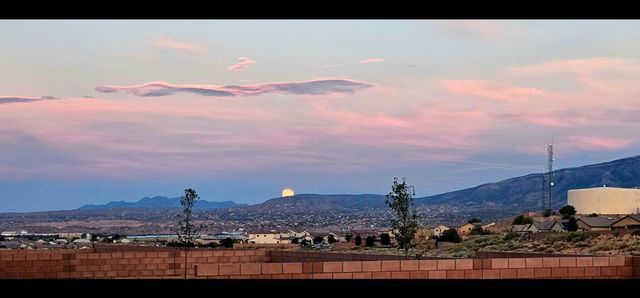 3888 Kodiak Road NE, Rio Rancho, NM 87144