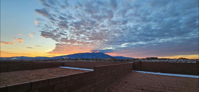 3888 Kodiak Road NE, Rio Rancho, NM 87144