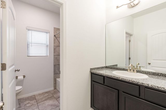 3888 Kodiak Road NE, Rio Rancho, NM 87144