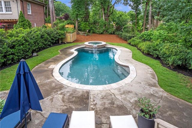 13 Roanoke Avenue NE, Atlanta, GA 30305