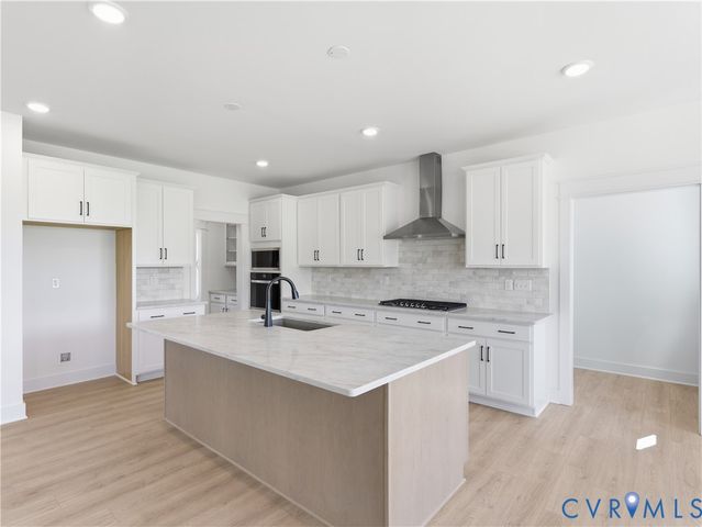 7665 Dandridge Dr, Quinton, VA 23141