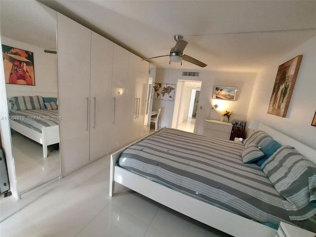 3375 N Country Club Dr 103, Aventura, FL 33180