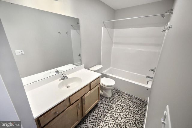 106 MADISON DR, Mechanicsburg, PA 17055