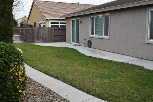 935 Mono St, Manteca, CA 95337