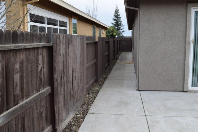 935 Mono St, Manteca, CA 95337