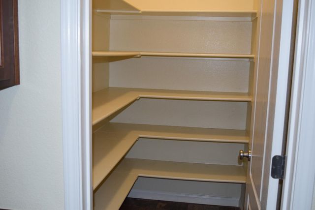 935 Mono St, Manteca, CA 95337