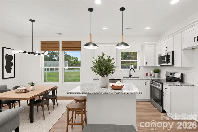 7523 Lawyers Road, Charlotte, NC 28227
