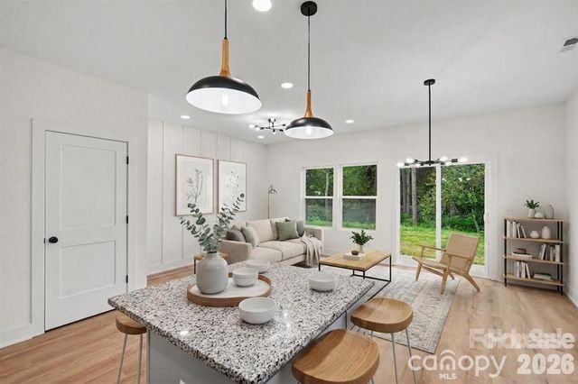 7523 Lawyers Road, Charlotte, NC 28227