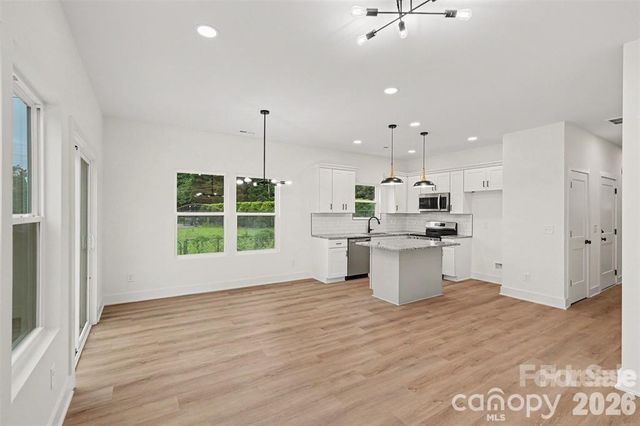 7523 Lawyers Road, Charlotte, NC 28227