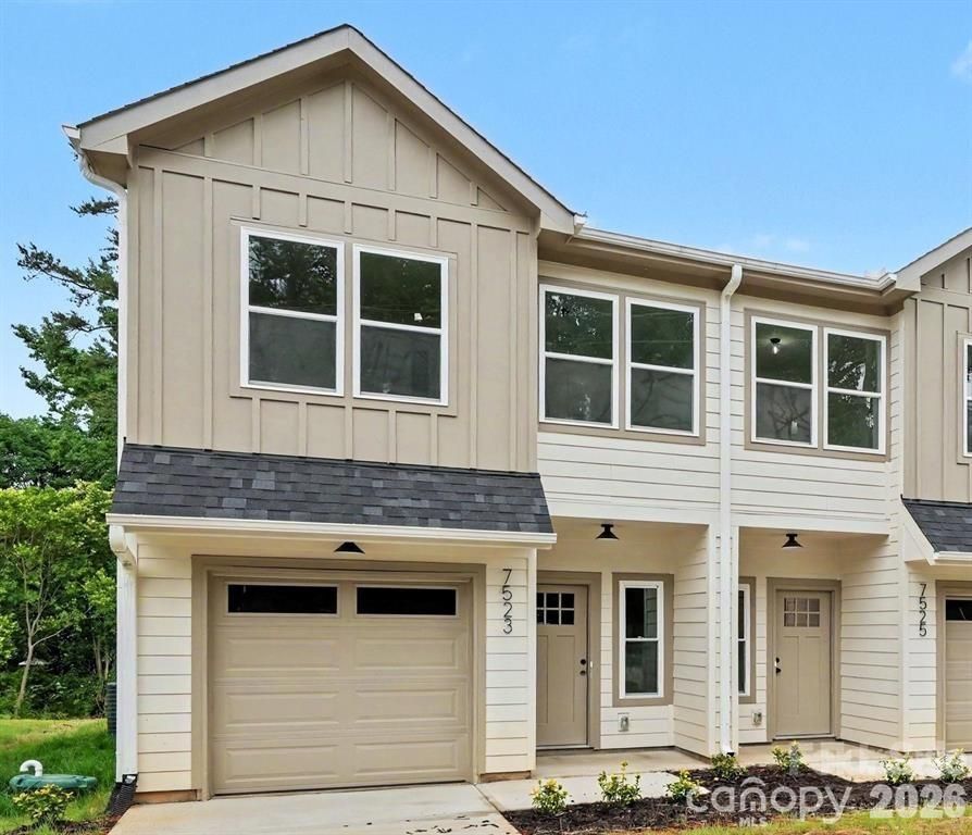 7523 Lawyers Road, Charlotte, NC 28227
