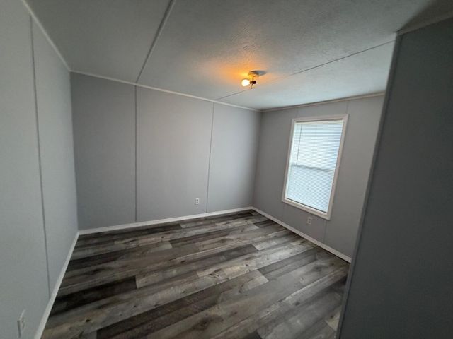 37 Burnett Street, Williamsburg, KY 40769