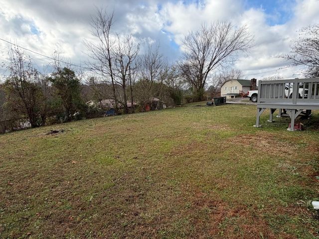 37 Burnett Street, Williamsburg, KY 40769