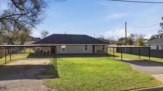 404 A/B Bryan, Glen Rose, TX 76043