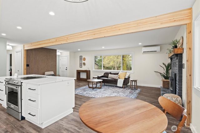 3984 Bancroft Road, Bellingham, WA 98225