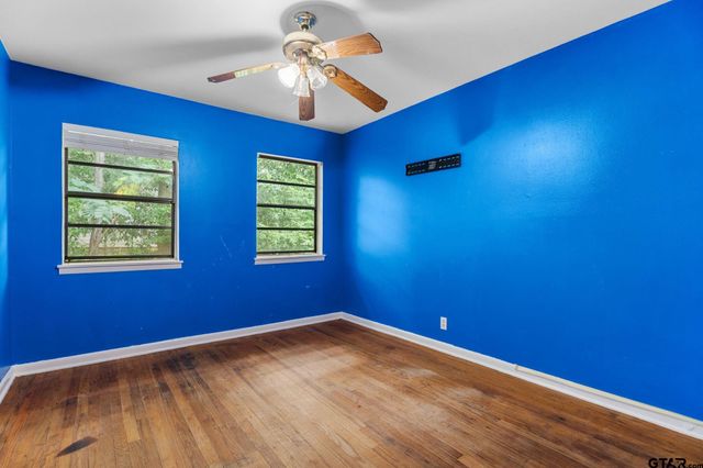 2811 Rollingwood Drive, Tyler, TX 75701