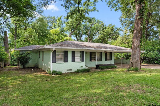 2811 Rollingwood Drive, Tyler, TX 75701