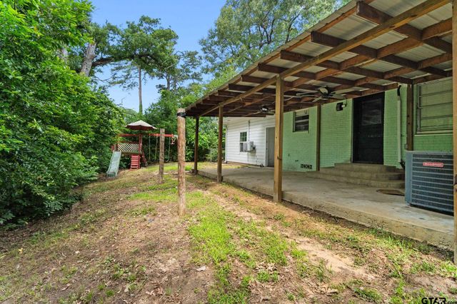 2811 Rollingwood Drive, Tyler, TX 75701