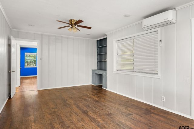 2811 Rollingwood Drive, Tyler, TX 75701