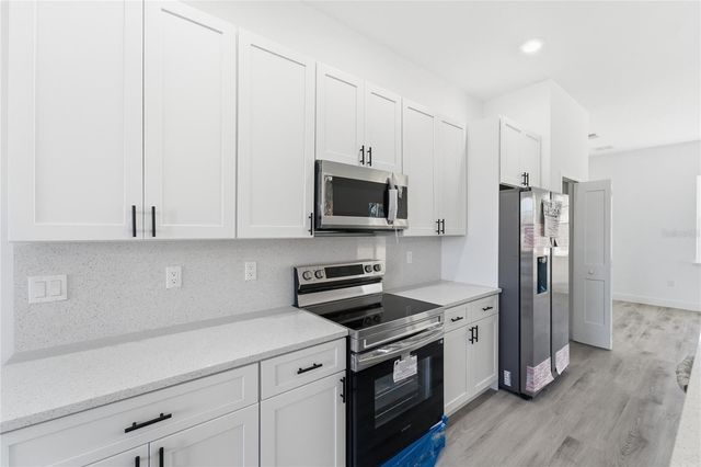 16218 SW 27TH TERRACE ROAD, Ocala, FL 34473