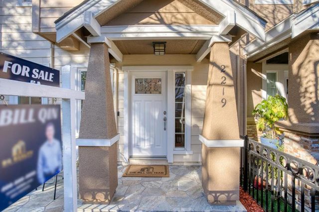 2219 Woodberry Lane, Mountain View, CA 94043