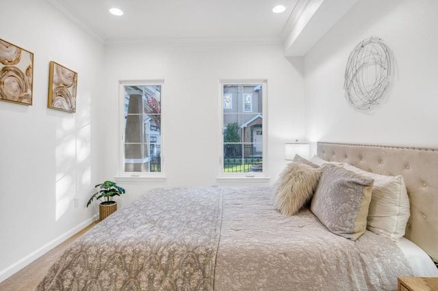 2219 Woodberry Lane, Mountain View, CA 94043