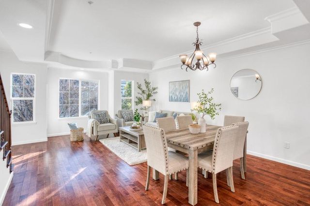 2219 Woodberry Lane, Mountain View, CA 94043