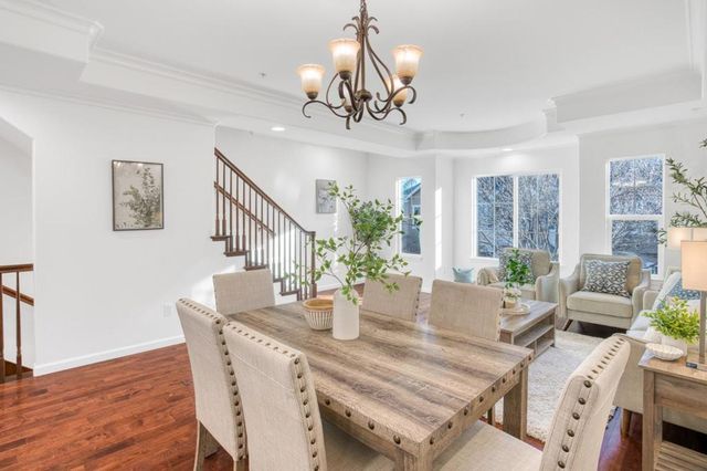 2219 Woodberry Lane, Mountain View, CA 94043