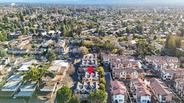 2219 Woodberry Lane, Mountain View, CA 94043