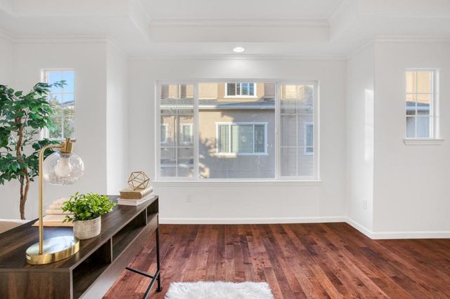 2219 Woodberry Lane, Mountain View, CA 94043