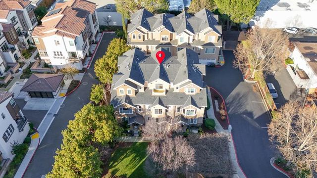2219 Woodberry Lane, Mountain View, CA 94043