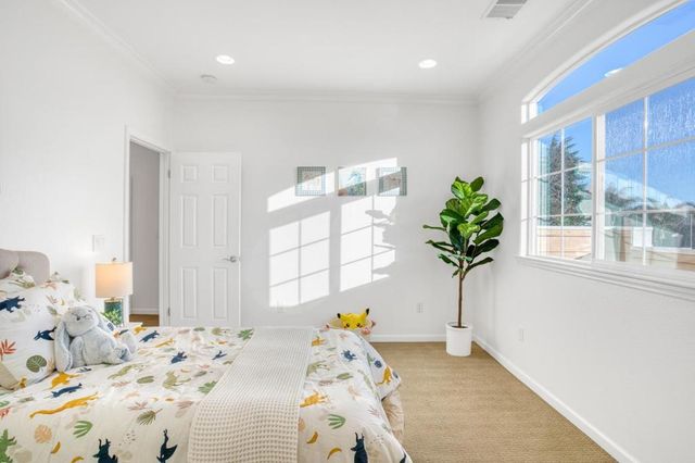 2219 Woodberry Lane, Mountain View, CA 94043