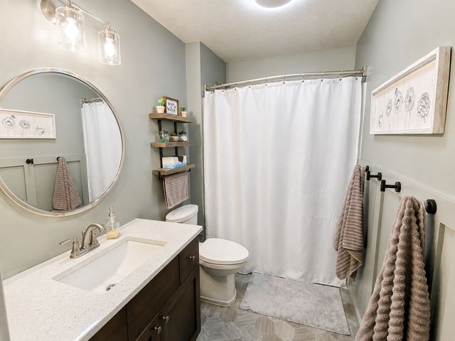 18880 Tyler Street NW, Elk River, MN 55330