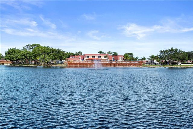 769 Nantucket Circle, Lake Worth, FL 33467