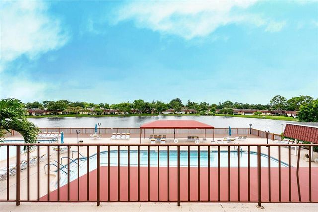 769 Nantucket Circle, Lake Worth, FL 33467