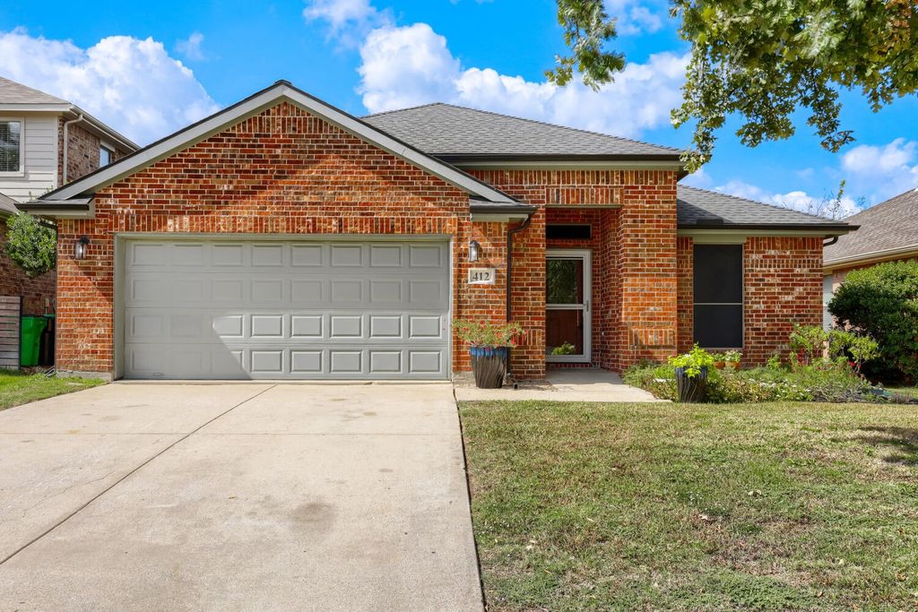 412 Crossbill Lane, Little Elm, TX 75068 — exterior