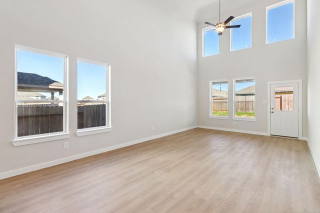 510 Tejas Village Parkway, Beasley, TX 77417