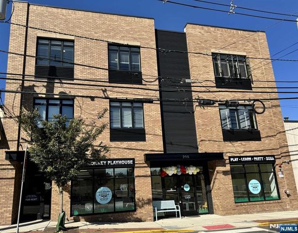 205 Stuyvesant Avenue 203, Lyndhurst, NJ 07071