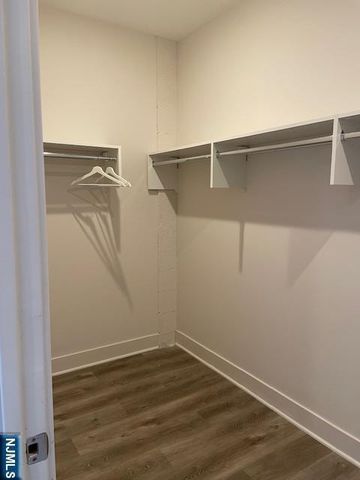 205 Stuyvesant Avenue 203, Lyndhurst, NJ 07071