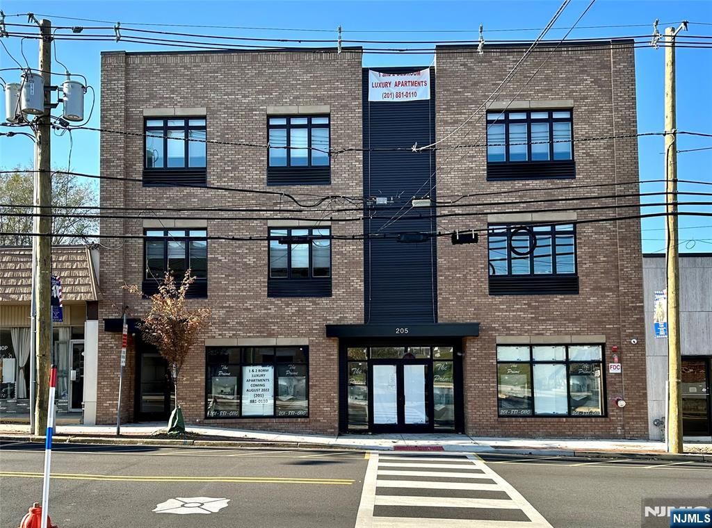 205 Stuyvesant Avenue 203, Lyndhurst, NJ 07071