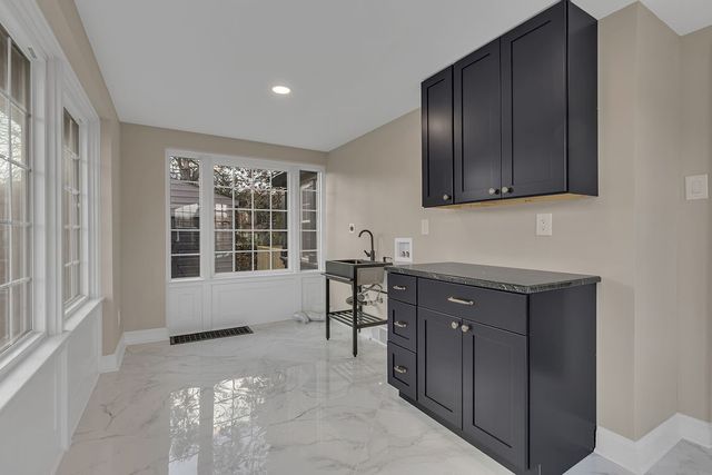 345 Lincoln Ave, Beaver, PA 15009