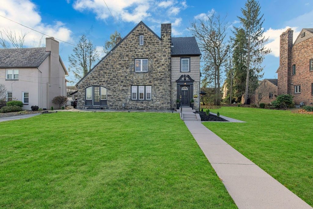 345 Lincoln Ave, Beaver, PA 15009