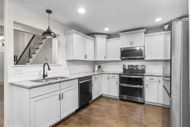 2685 Mockingbird Hill Road, Palmyra, TN 37142