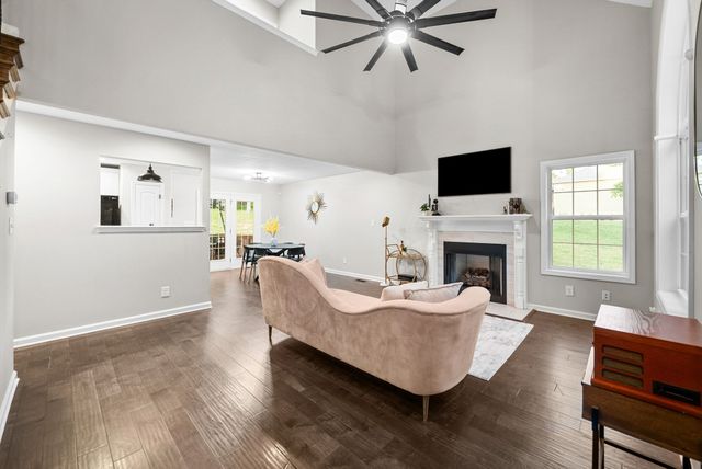 2685 Mockingbird Hill Road, Palmyra, TN 37142