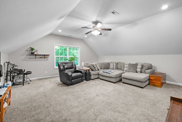 2685 Mockingbird Hill Road, Palmyra, TN 37142