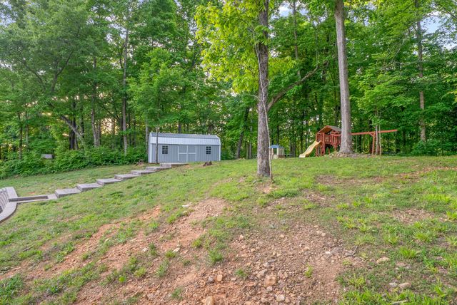 2685 Mockingbird Hill Road, Palmyra, TN 37142