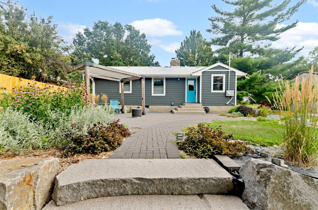 545 Frontenac Place, Saint Paul, MN 55104 — photo 2