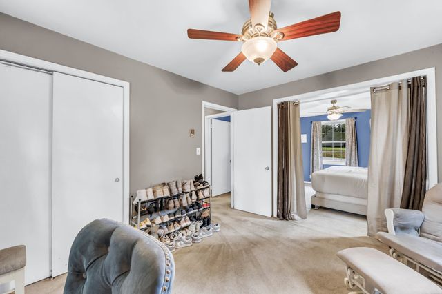 426 Seay Ct, Clarksville, TN 37043