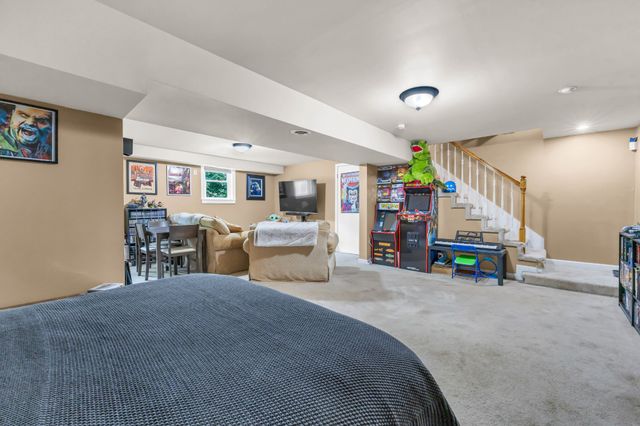 426 Seay Ct, Clarksville, TN 37043